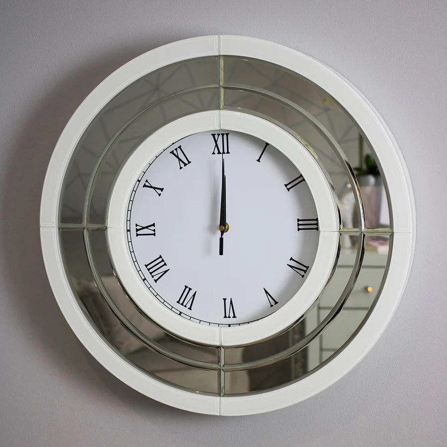 Round Bianco Clock